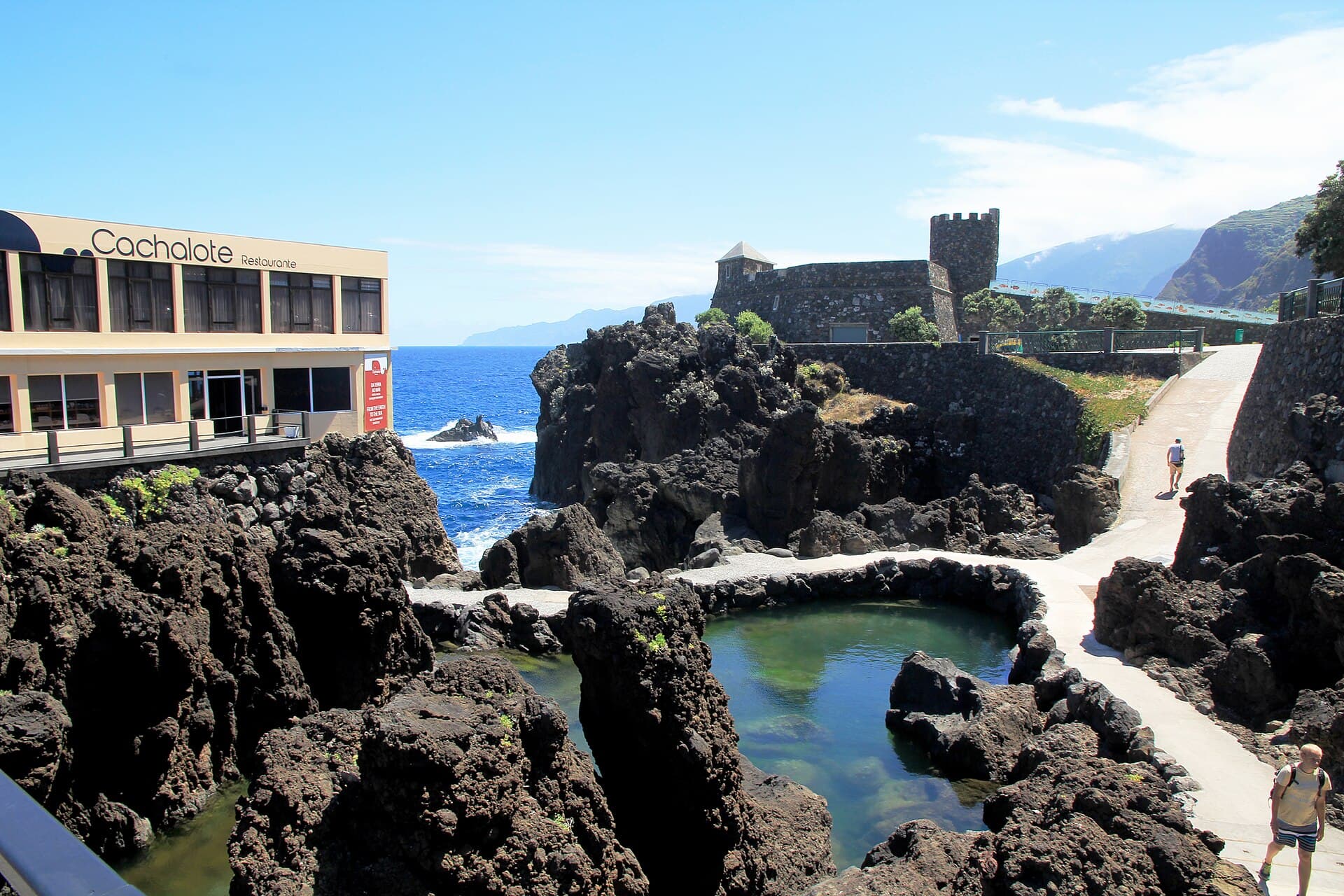 Porto Moniz pools — photo by Karelj, CC BY-SA 4.0, via Wikimedia Commons
