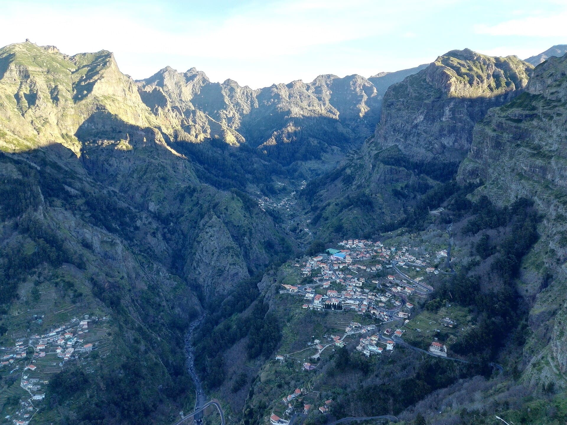 Curral das Freiras from Eira do Serrado — photo by Andy king50, CC BY-SA 4.0, via Wikimedia Commons