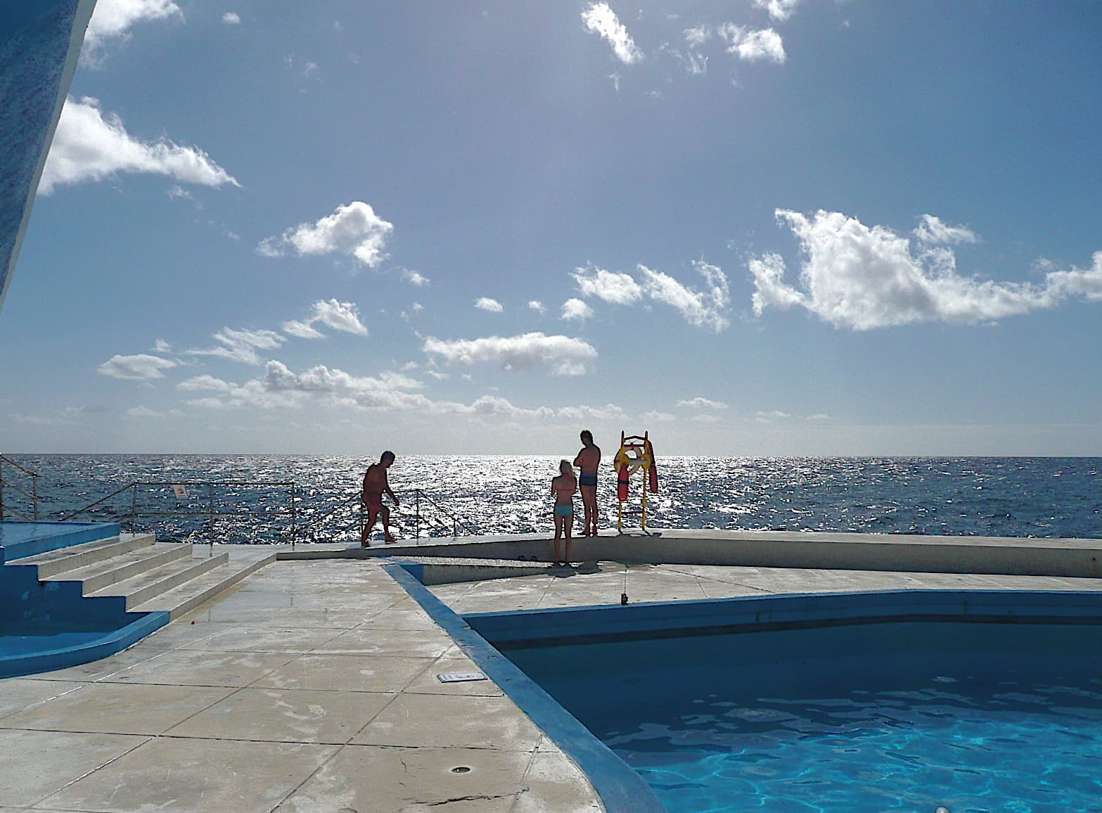 The Lido seafront — photo by Ulrika, CC BY 2.0, via Wikimedia Commons