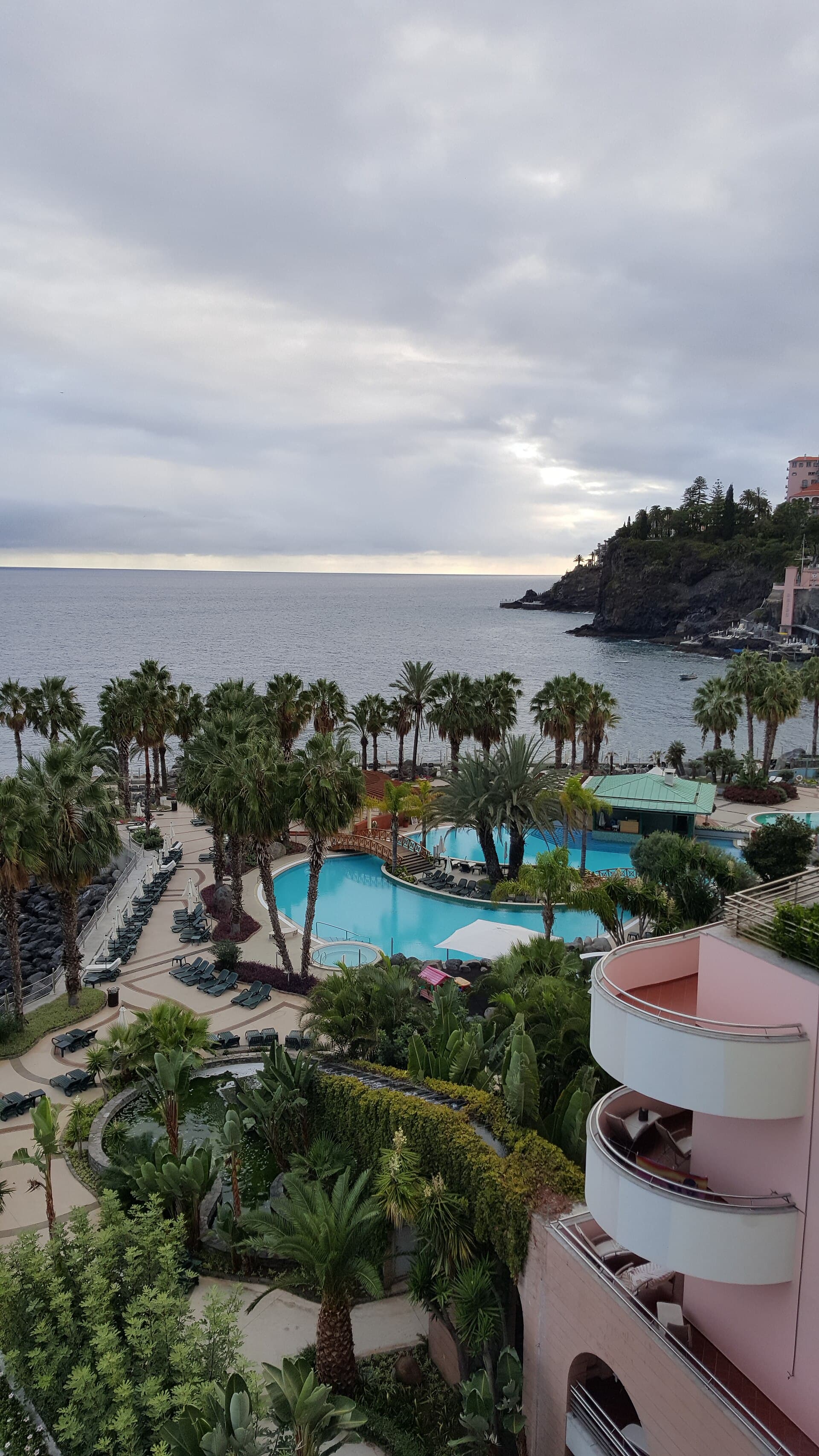 Funchal seafront at the Royal Savoy — photo by Mattes, CC BY-SA 4.0, via Wikimedia Commons